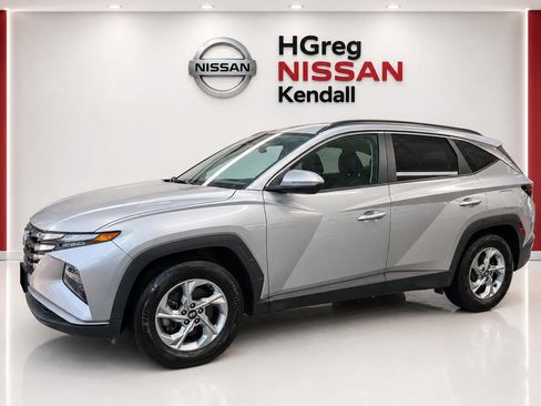 Used 2022 Hyundai Tucson SEL FWD image 3