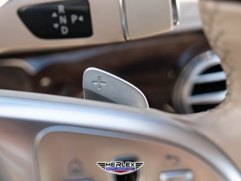 Used 2018 Mercedes-Benz S 560 4MATIC Sedan w/ Premium Package image 26