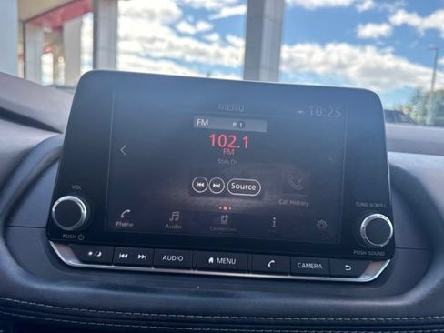 Used 2021 Nissan Rogue SV w/ Premium Package AWD/4WD image 18