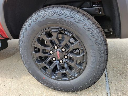 New 2026 GMC Canyon Elevation w/ Convenience Package RWD image 8