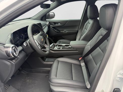 New 2027 Chevrolet Equinox LT w/ Convenience Package II FWD image 9