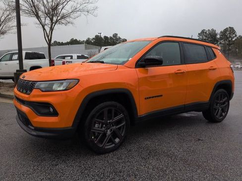 New 2026 Jeep Compass Latitude image 7