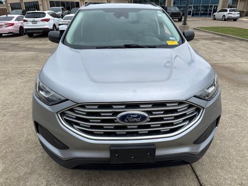 Used 2020 Ford Edge SE FWD image 2