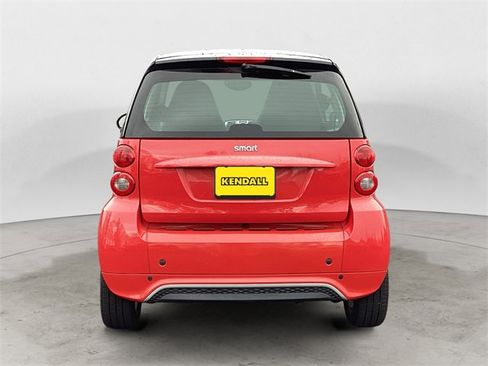 Used 2013 smart fortwo passion image 4