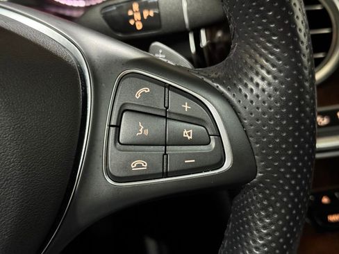 Used 2019 Mercedes-Benz GLC 300 4MATIC image 19