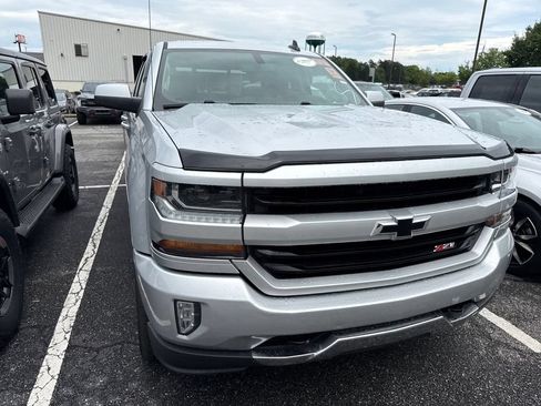 Used 2018 Chevrolet Silverado 1500 LT w/ True North Edition AWD/4WD image 3