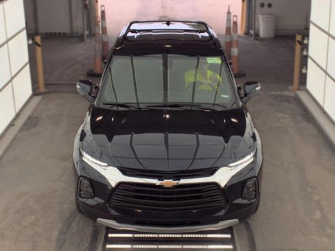 Used 2020 Chevrolet Blazer LT FWD image 2