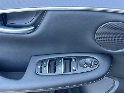 Certified 2025 INFINITI QX50 Pure image 26