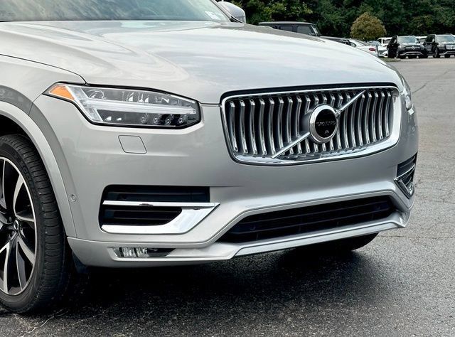 Used 2023 Volvo XC90 B6 Plus w/ Protection Package Premier AWD/4WD image 2