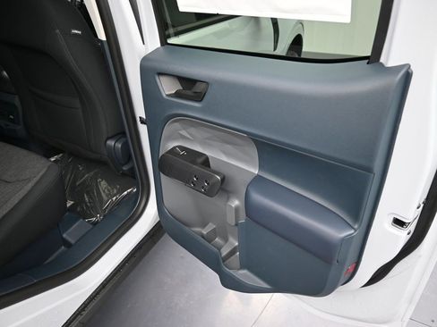 New 2025 Ford Maverick XLT w/ XLT Luxury Package image 24