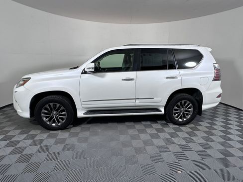Used 2014 Lexus GX 460 Luxury image 2