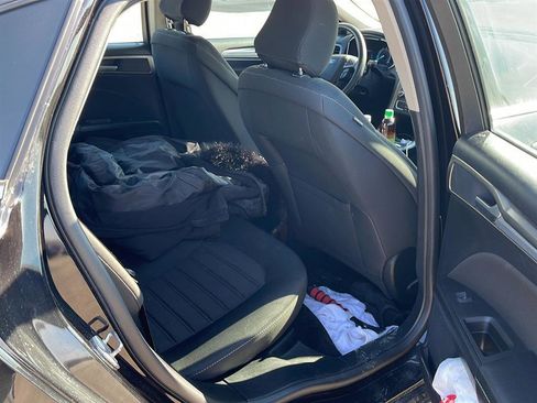 Used 2020 Ford Fusion SE image 16