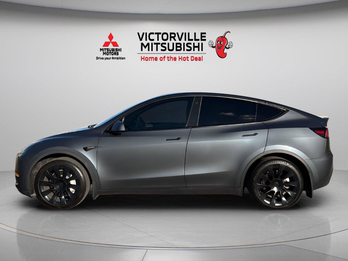 Used 2023 Tesla Model Y Long Range AWD/4WD image 4