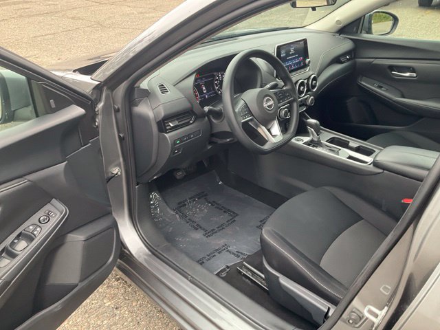 Used 2024 Nissan Sentra SV FWD image 24