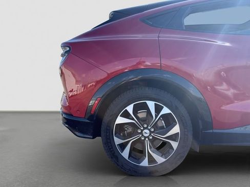 Used 2023 Ford Mustang Mach-E Premium image 31