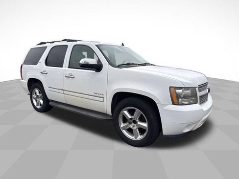 Used 2009 Chevrolet Tahoe LTZ RWD image 3