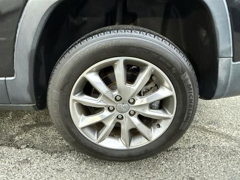 Used 2014 Jeep Cherokee Limited image 20