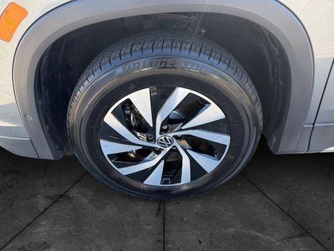 Used 2025 Volkswagen Tiguan S AWD/4WD image 9