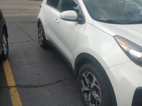 Used 2021 Kia Sportage LX FWD image 2