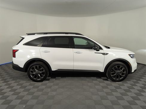 Used 2023 Kia Sorento X-Line EX image 8