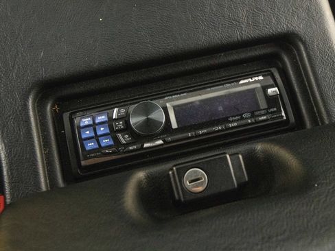 Used 1997 Land Rover Defender 90 image 53