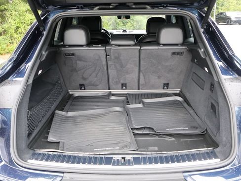 Certified 2024 Porsche Cayenne S AWD/4WD image 18