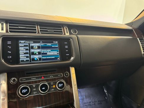 Used 2015 Land Rover Range Rover Supercharged AWD/4WD image 18