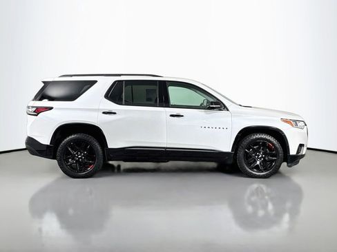 Certified 2020 Chevrolet Traverse Premier w/ Redline Edition AWD/4WD image 8