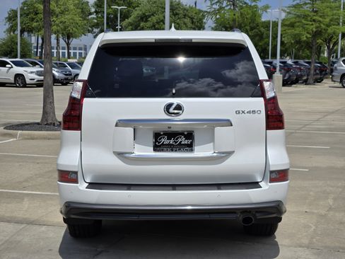 Used 2022 Lexus GX 460 Luxury w/ Sport Design Package image 4