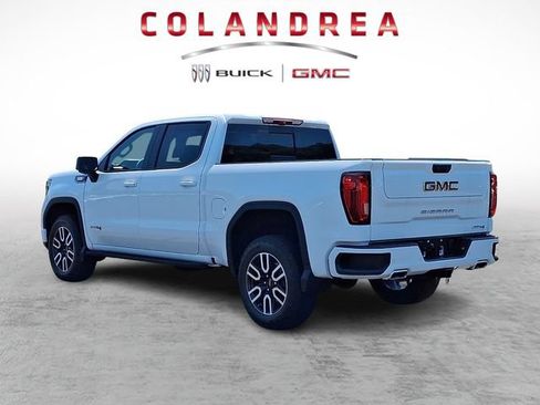 Used 2025 GMC Sierra 1500 AT4 w/ AT4 Premium Package AWD/4WD image 4