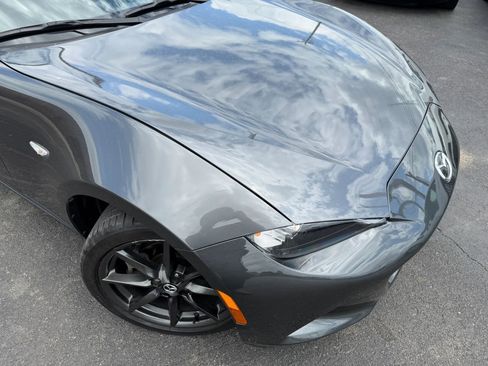Used 2017 MAZDA MX-5 Miata RF Club RWD image 44