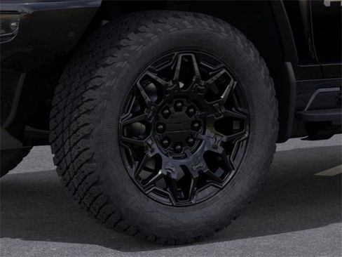 New 2025 GMC Hummer EV 2X image 9