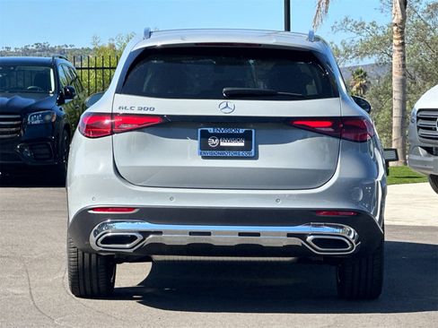 New 2026 Mercedes-Benz GLC 300 image 4