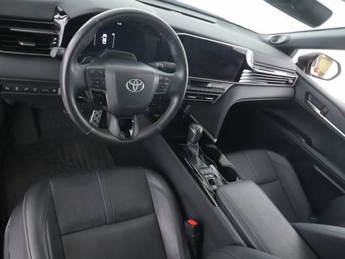 Used 2025 Toyota Camry XSE image 17
