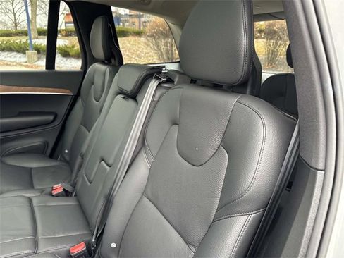 Used 2024 Volvo XC90 B6 Plus w/ Protection Package Premier image 12