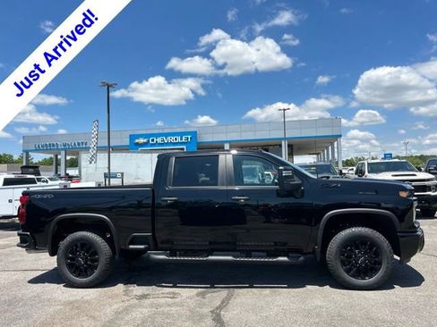 New 2026 Chevrolet Silverado 2500 Custom w/ Custom Value Package AWD/4WD image 2