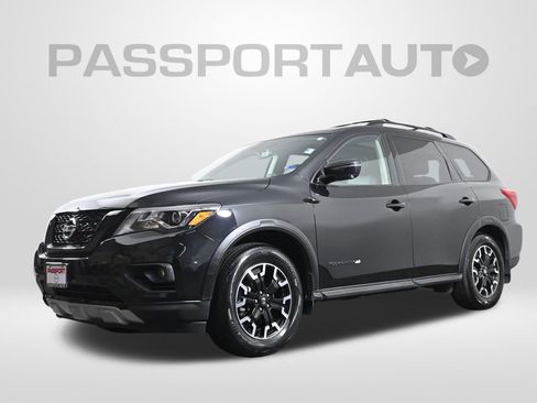 Used 2019 Nissan Pathfinder SL image 1