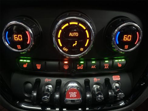 Used 2020 MINI Cooper Clubman S image 21