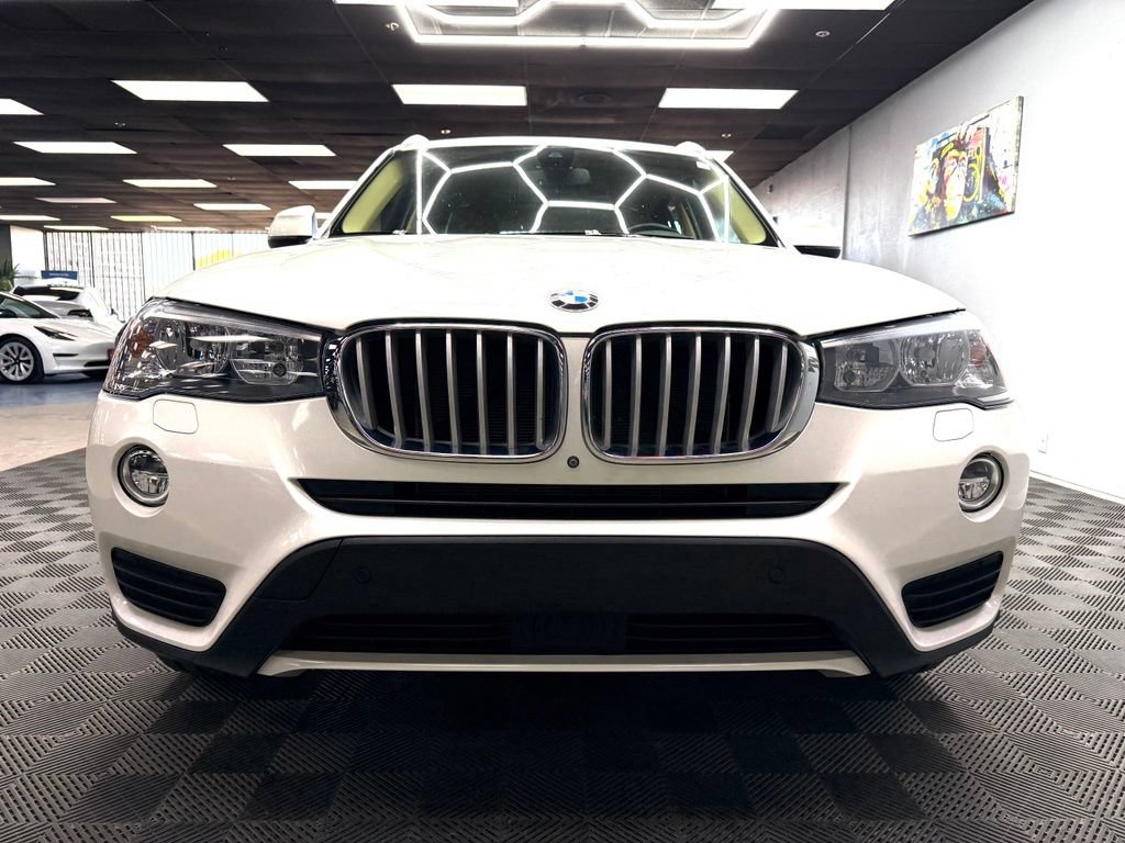Used 2016 BMW X3 xDrive28i AWD/4WD image 3