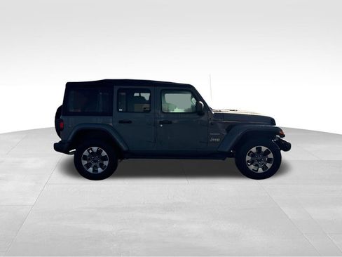 Used 2023 Jeep Wrangler Sahara w/ Cold Weather Group image 13