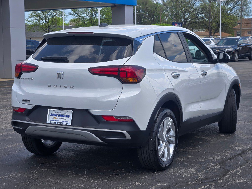 Used 2025 Buick Encore GX Preferred FWD image 11