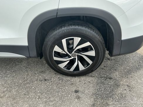 Certified 2025 Volkswagen Tiguan S image 26