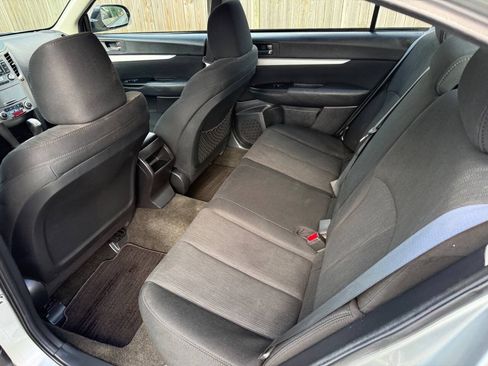 Used 2013 Subaru Legacy 2.5i Premium AWD/4WD image 13