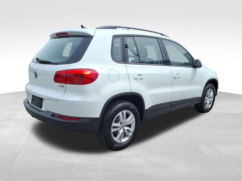 Used 2017 Volkswagen Tiguan S FWD image 27
