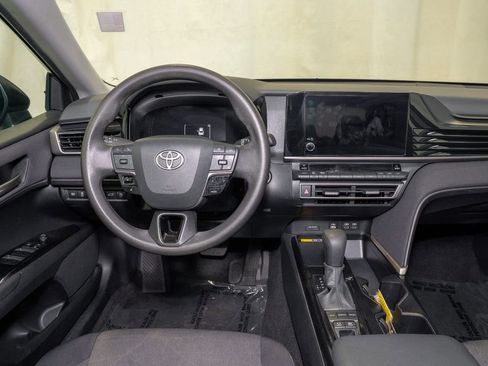 Certified 2025 Toyota Camry LE image 6