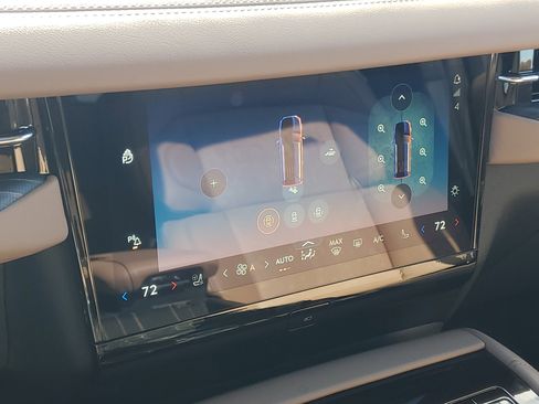 New 2026 Lincoln Navigator Black Label image 24