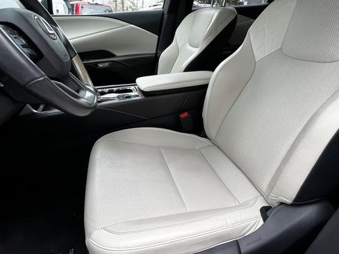 Certified 2023 Lexus RX 350 Premium w/ Accessory Package image 17