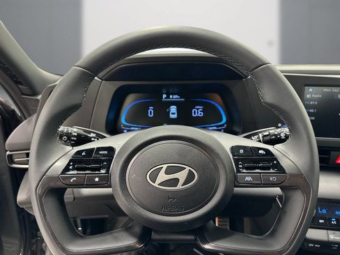Certified 2026 Hyundai Elantra Sport FWD image 23