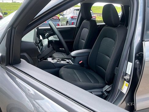 New 2025 Ford Escape Active w/ Tech Pack #1 image 8