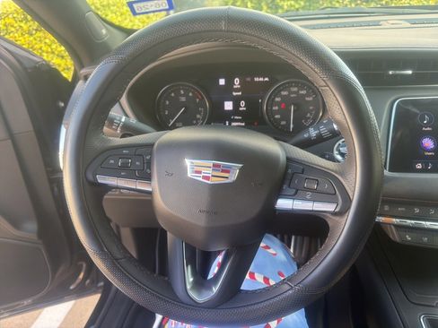 Used 2022 Cadillac XT4 Sport image 7